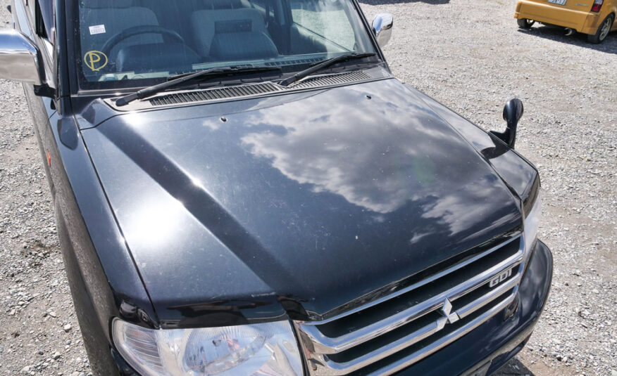 2001 Mitsubishi Pajero IO