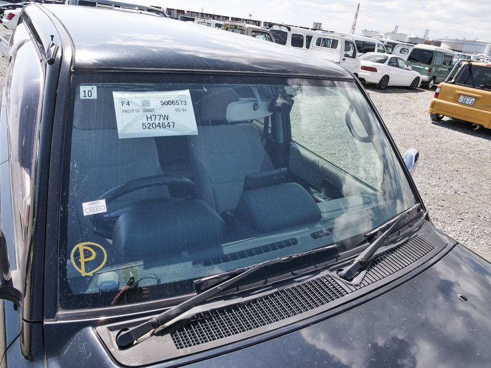 2001 Mitsubishi Pajero IO