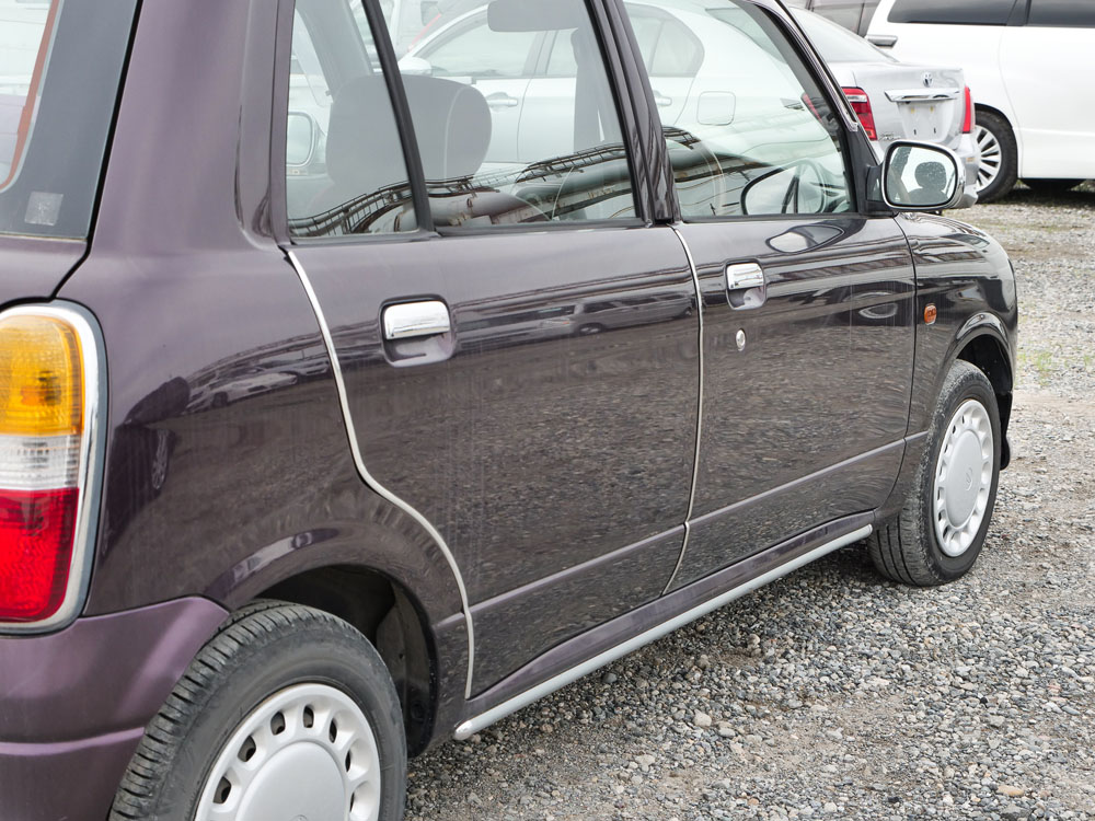 1999 Daihatsu Mira Gino