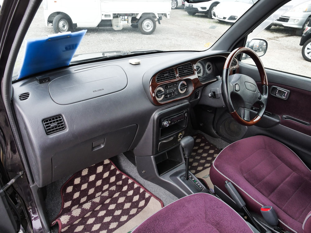 1999 Daihatsu Mira Gino