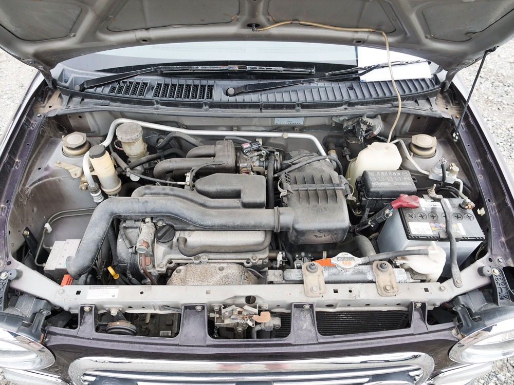 1999 Daihatsu Mira Gino