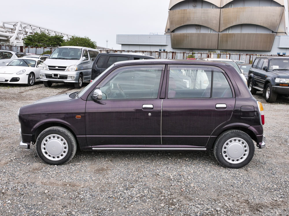1999 Daihatsu Mira Gino