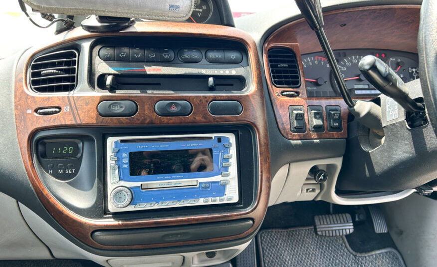 2000 Mitsubishi Delica