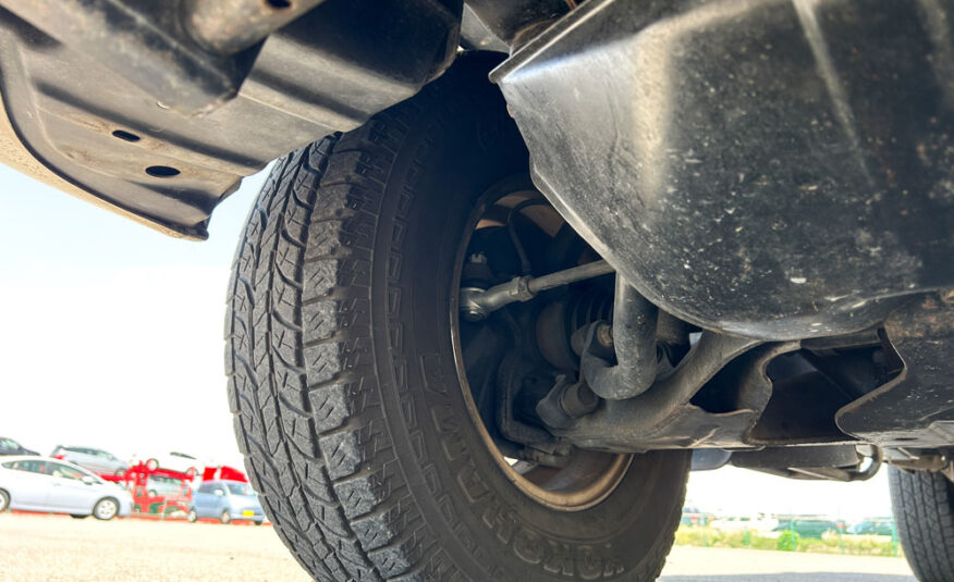 2000 Mitsubishi Delica