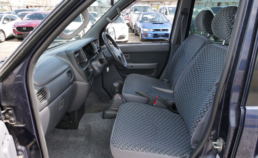 2000 Daihatsu Atrai