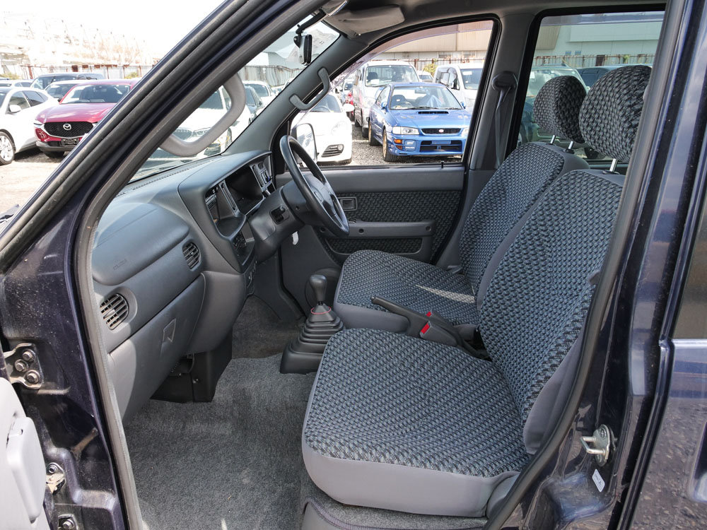 2000 Daihatsu Atrai