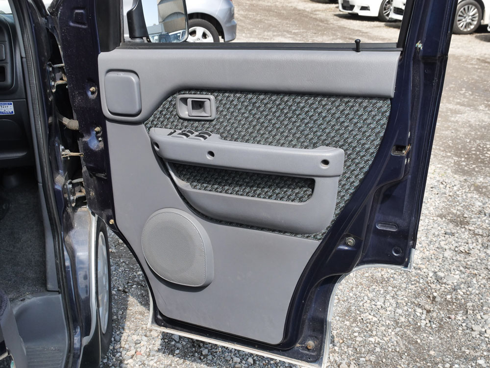 2000 Daihatsu Atrai