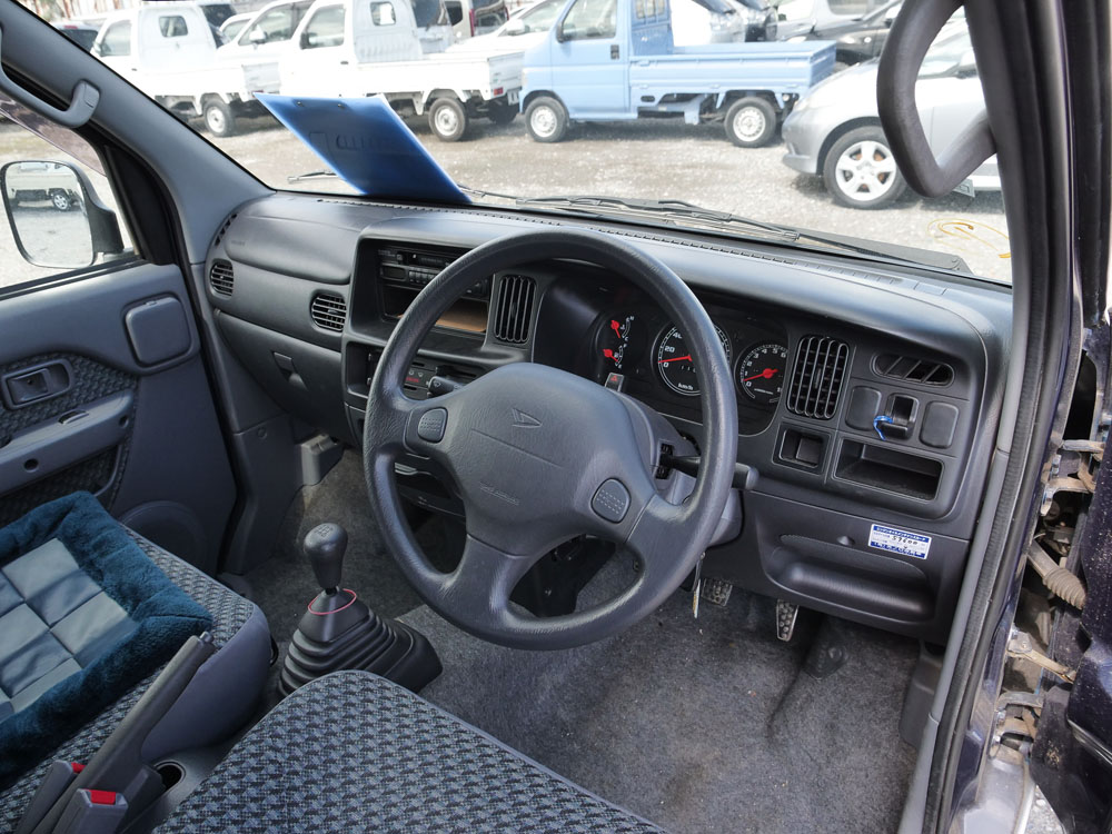 2000 Daihatsu Atrai