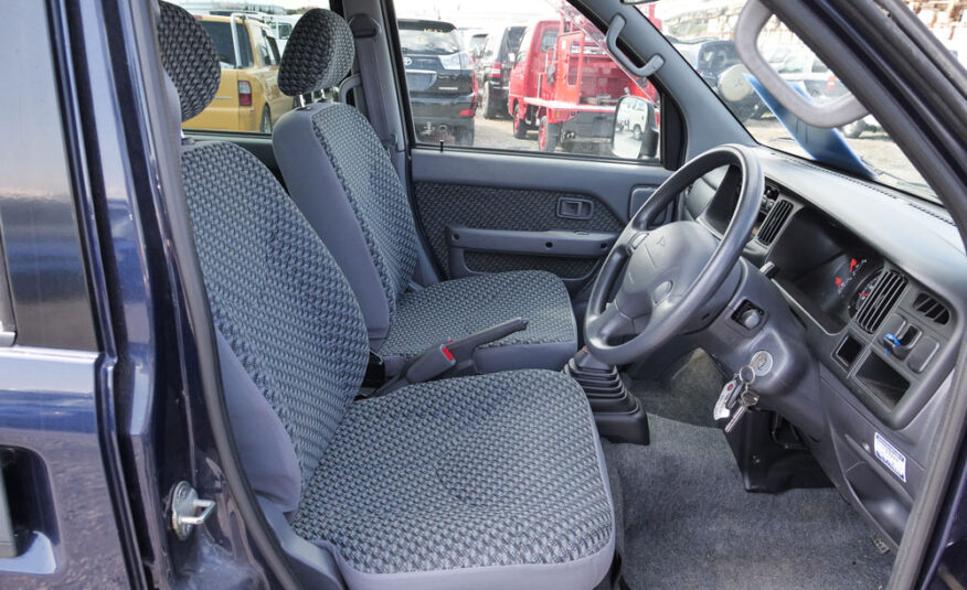 2000 Daihatsu Atrai