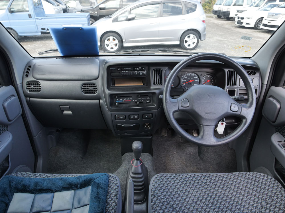 2000 Daihatsu Atrai