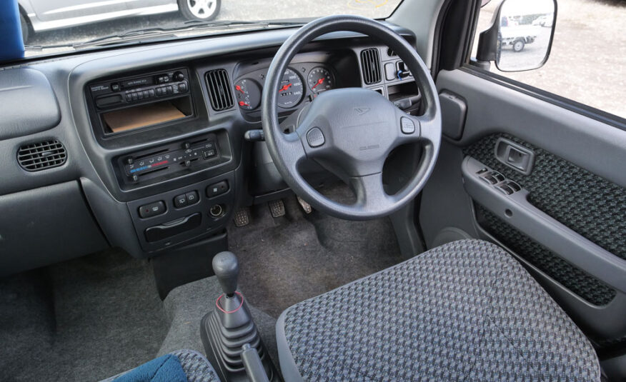 2000 Daihatsu Atrai