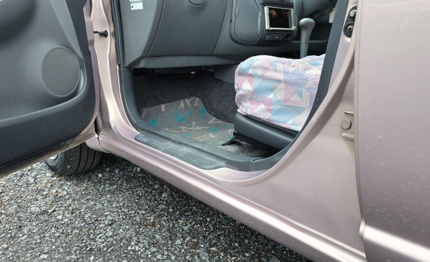 2000 Toyota Vitz