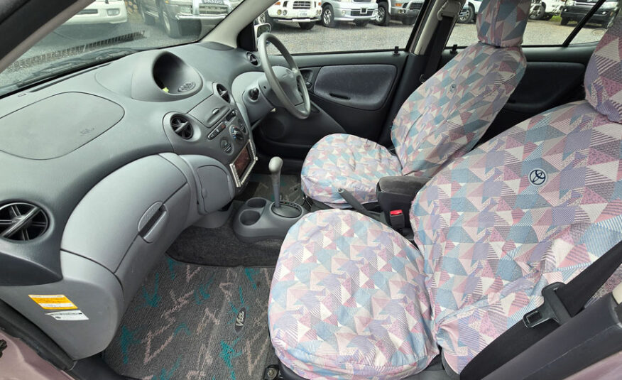 2000 Toyota Vitz