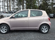 2000 Toyota Vitz Pink - Toyota Echo Pink Vue Côté Gauche
