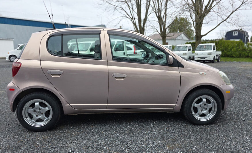 2000 Toyota Vitz Rose - Toyota Echo Rose Vue Côté Droit
