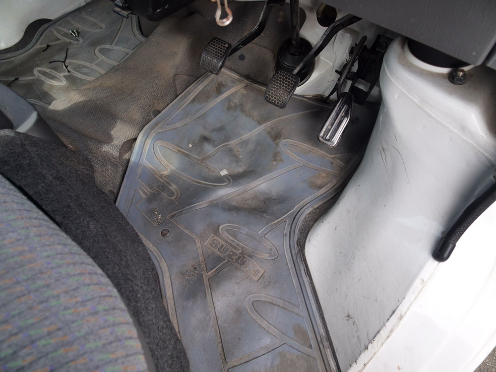 2001 Suzuki Carry