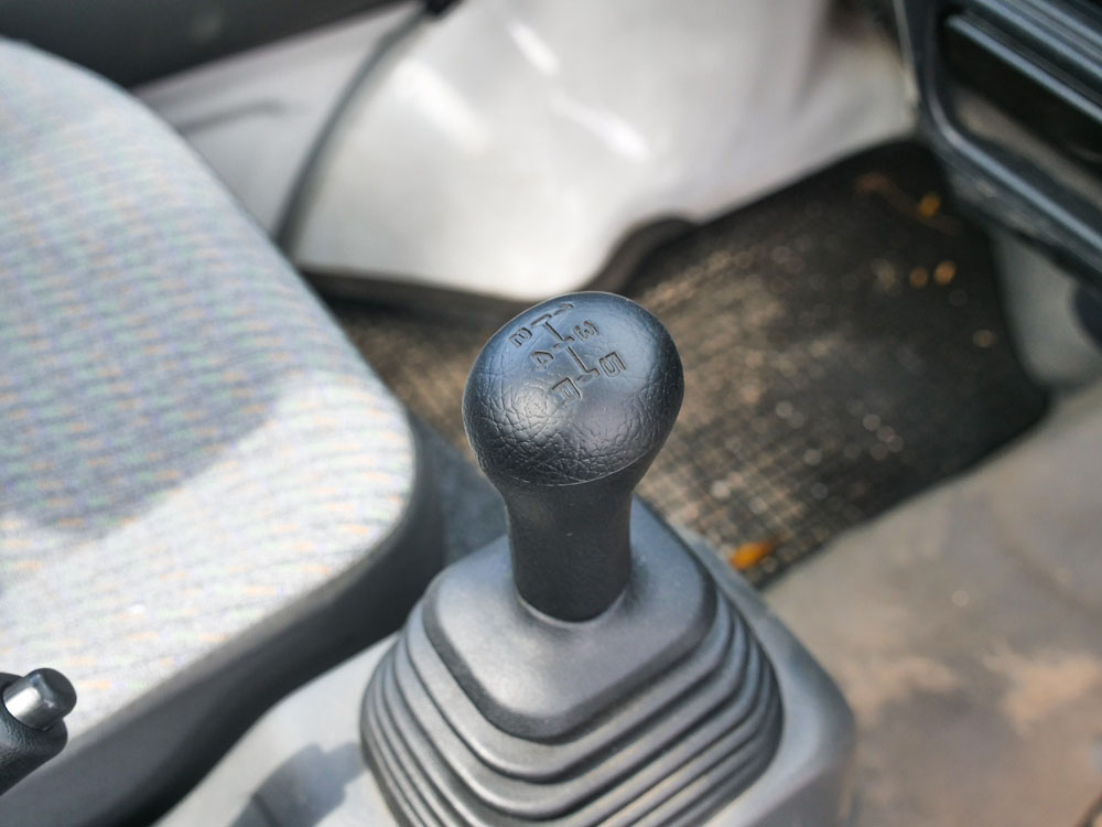 2001 Suzuki Carry